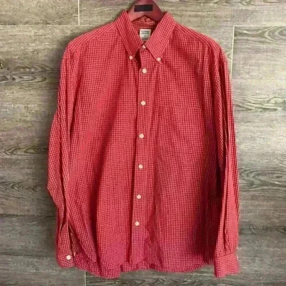Old Navy Shirt EUC‎
